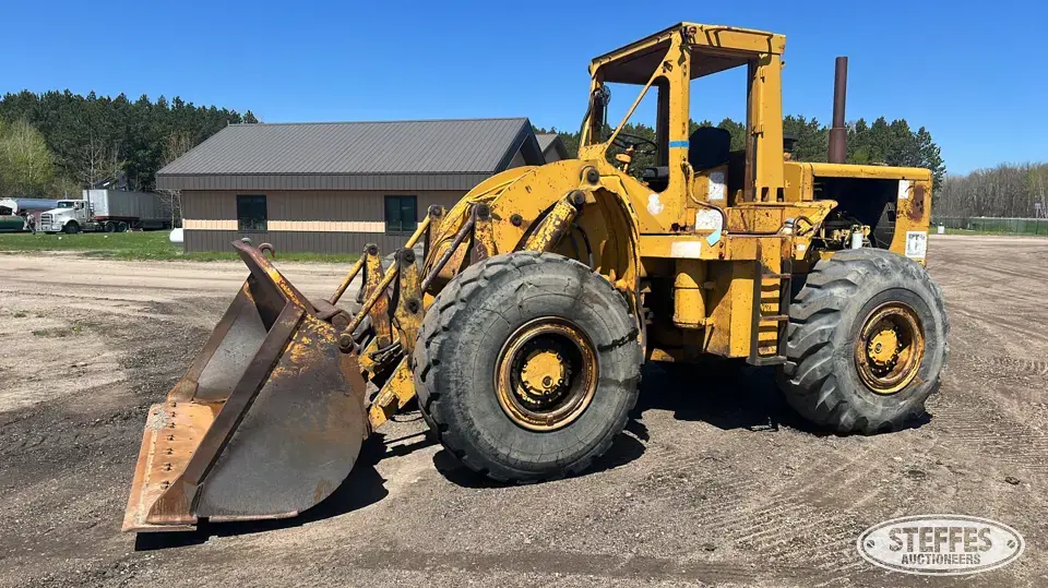 1975 CAT 966C Wheel Loader