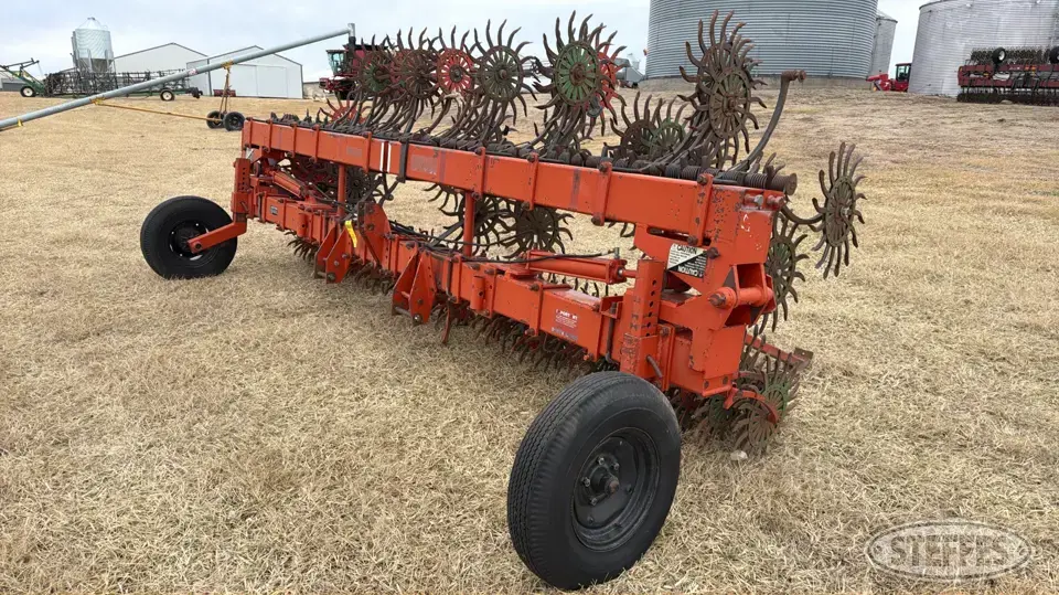 Yetter 3530 Rotary Hoe
