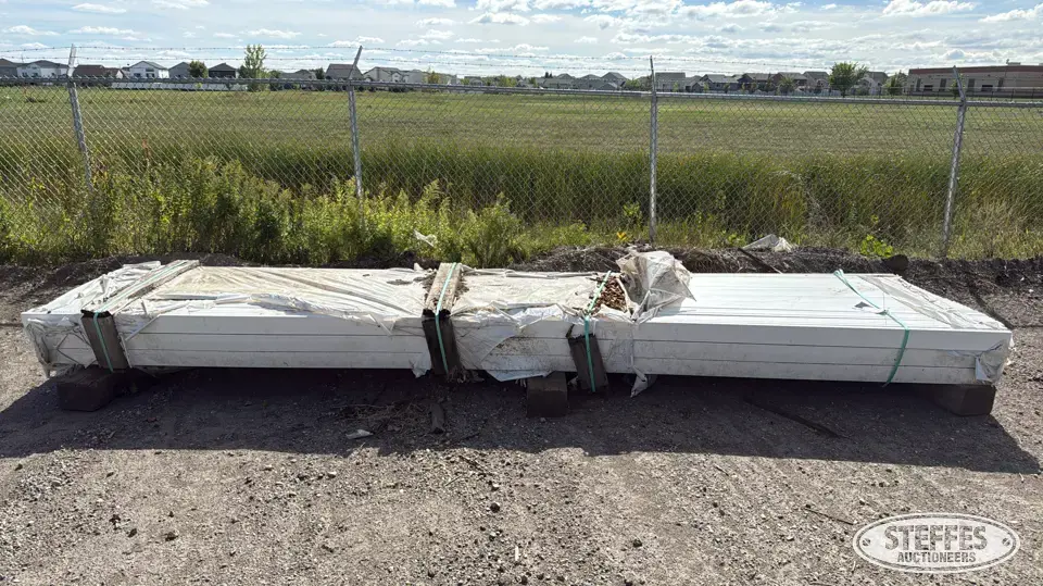 Approx. (119) vinyl fence pickets Construction Support Item
