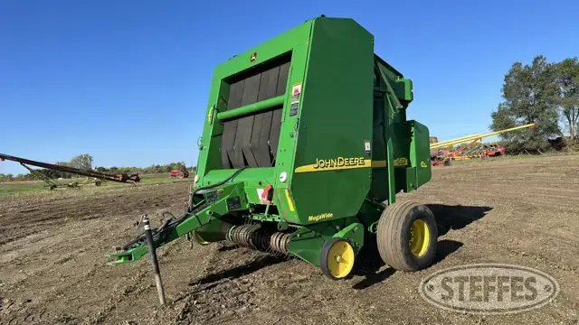 2009 John Deere 567