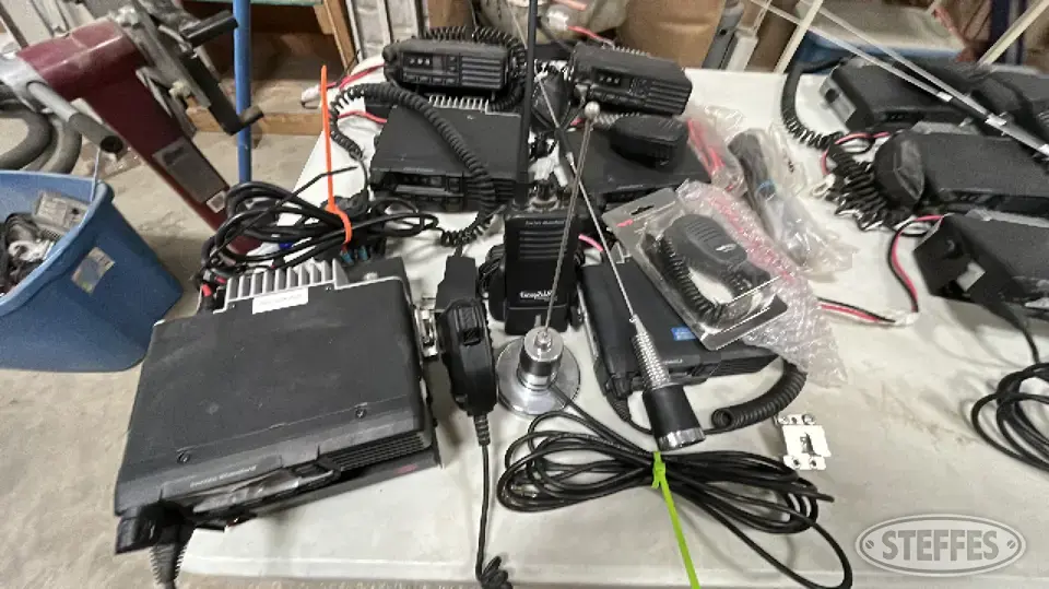 2-Way Radios & Accessories Business Band Radio