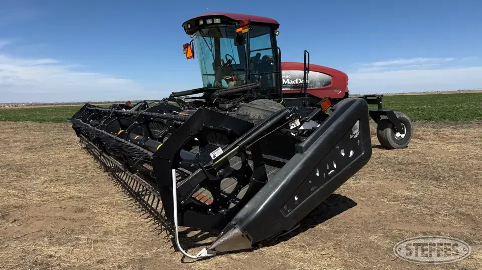 2010 MacDon M150 Self-Propelled Windrower