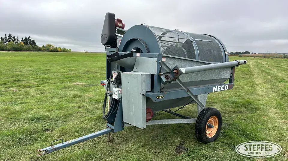 NECO portable grain cleaner