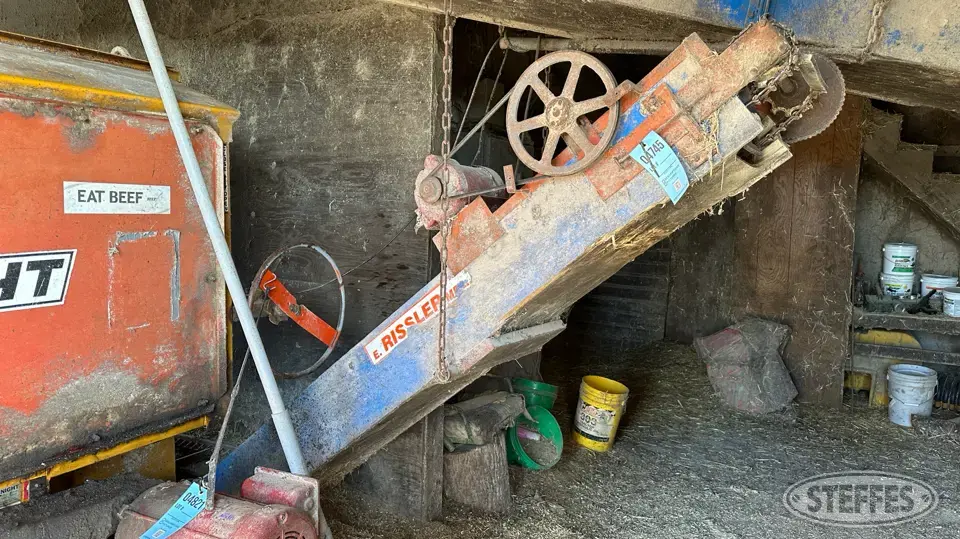 Rissler Mfg. Stationary Conveyor
