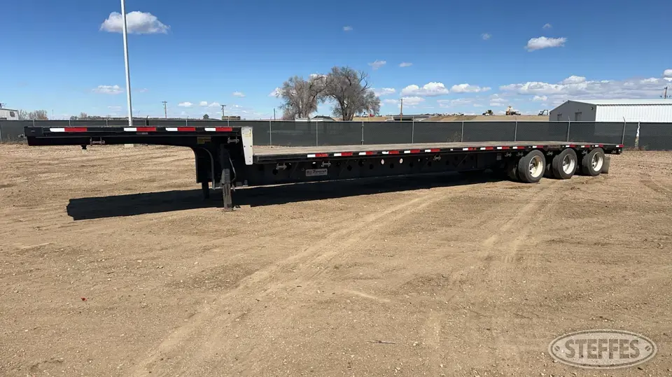 2014 Transcraft DTL3000 Step Deck Trailer