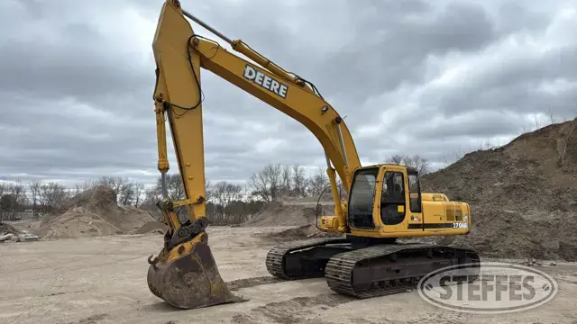 1998 Deere 270LC