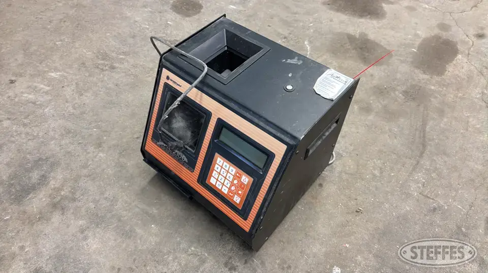 Dickey-John GAC 2100 Farm Support Item