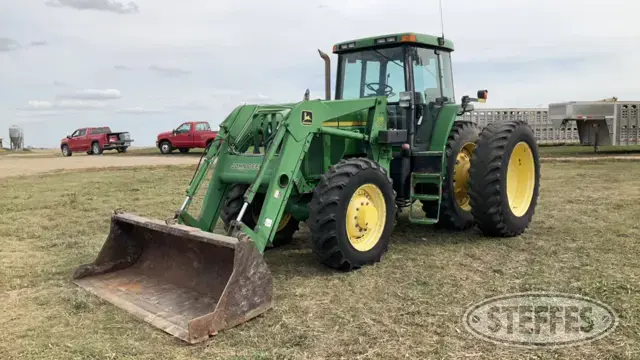 2001 John Deere 7810
