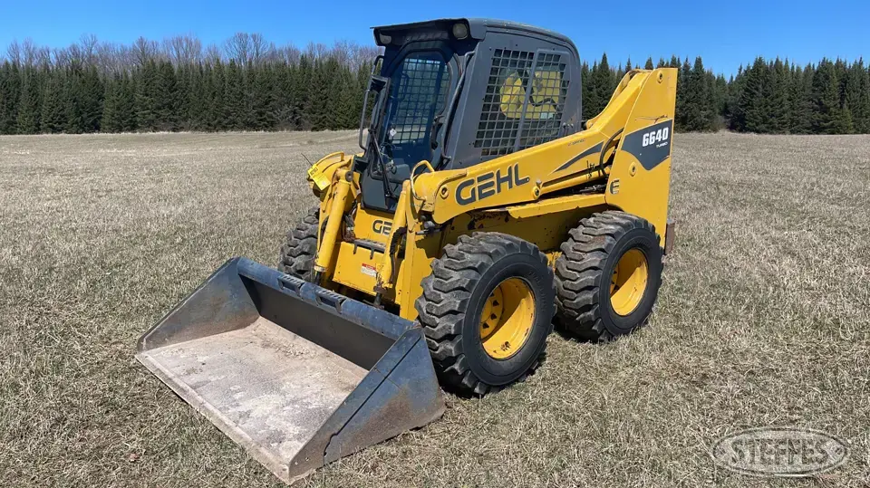 2007 Gehl 6640 Series E Wheeled Skid Steer