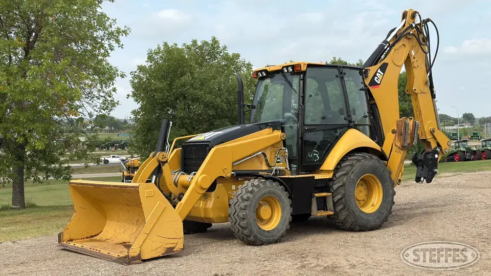 2016 CAT 450F Loader Backhoe