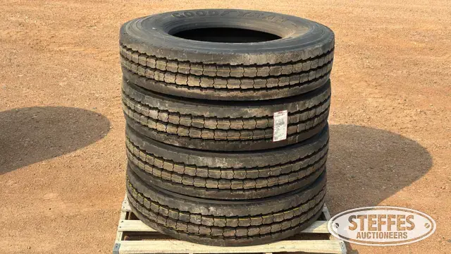 (4) 11R24.5 tires