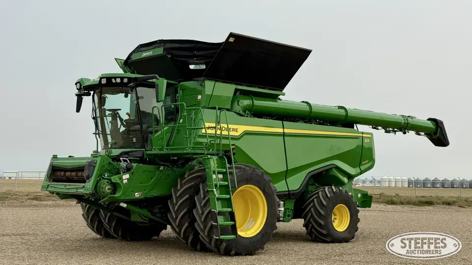 2025 John Deere X9 1000 Combine