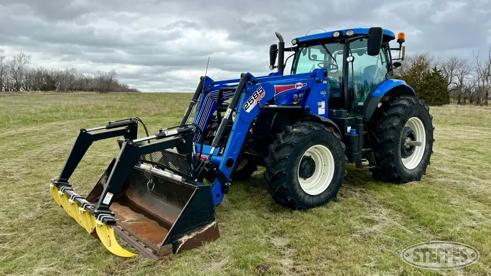 2014 New Holland T7.190 MFWD Tractor