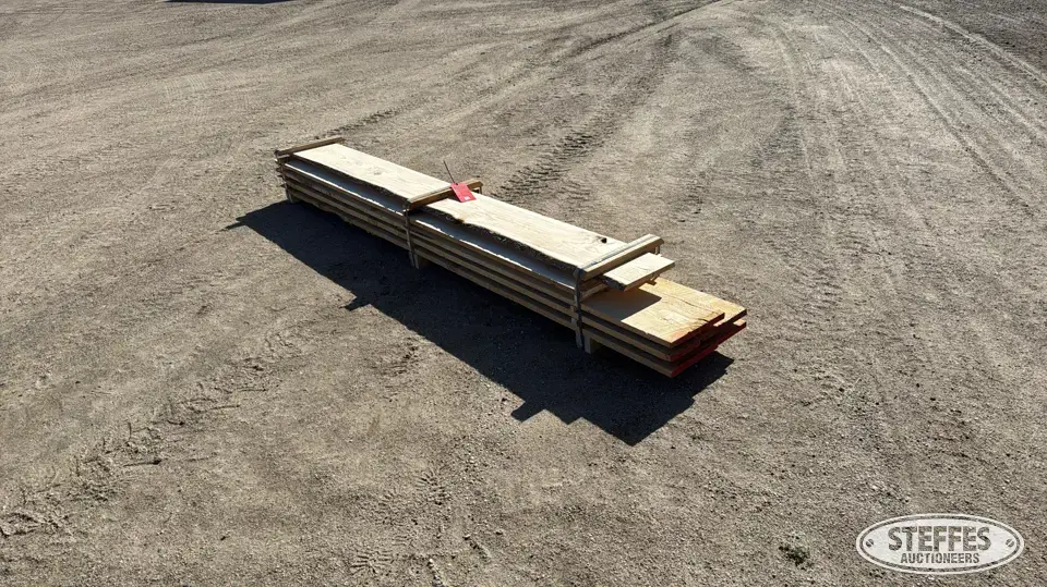 (9) 10' & 9' pine boards Farm Support Item