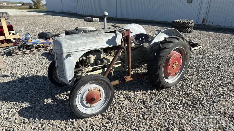 1944 Ford 2N 2WD Tractor