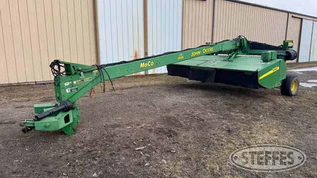 John Deere 946 MoCo