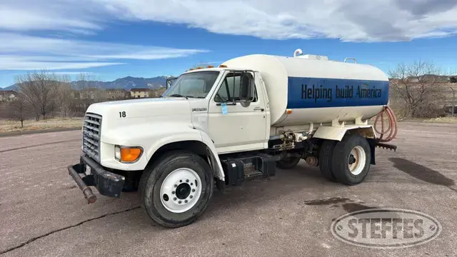 1998 Ford F-800