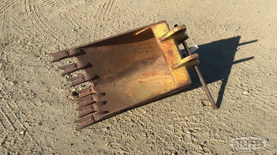 Hensley 310SK Loader Backhoe Attachment