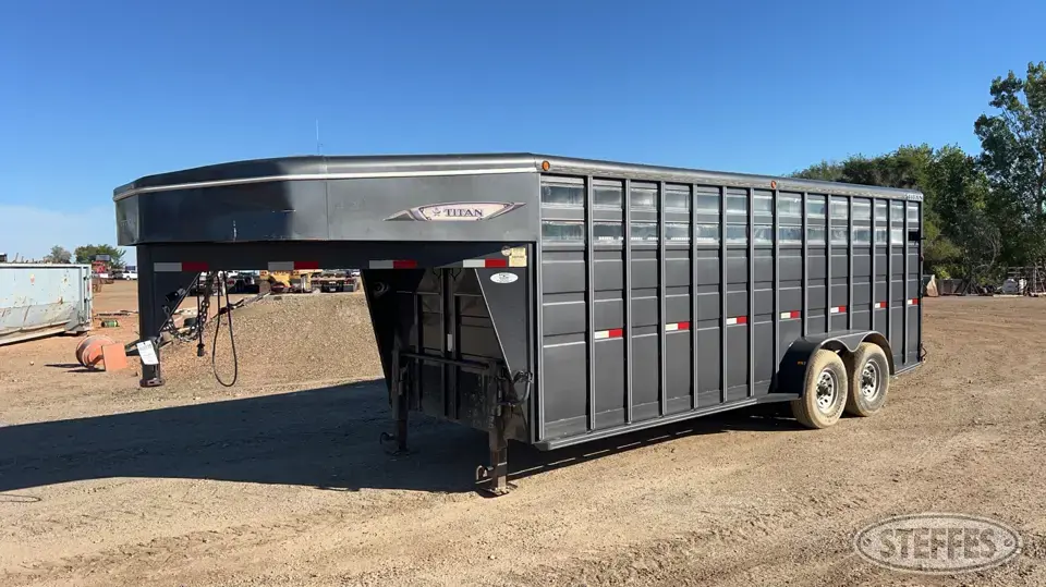 2013 Titan Gooseneck Livestock Trailer