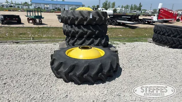 (4) 520/85R42 tires