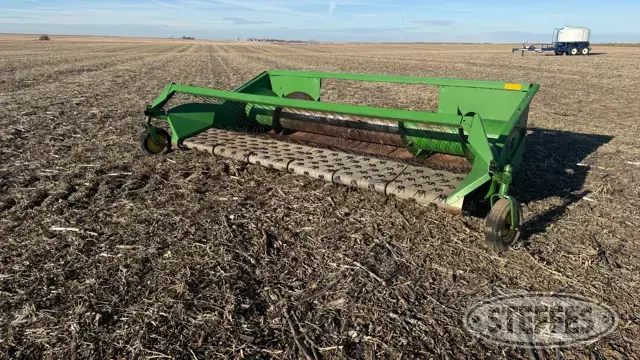 John Deere 912