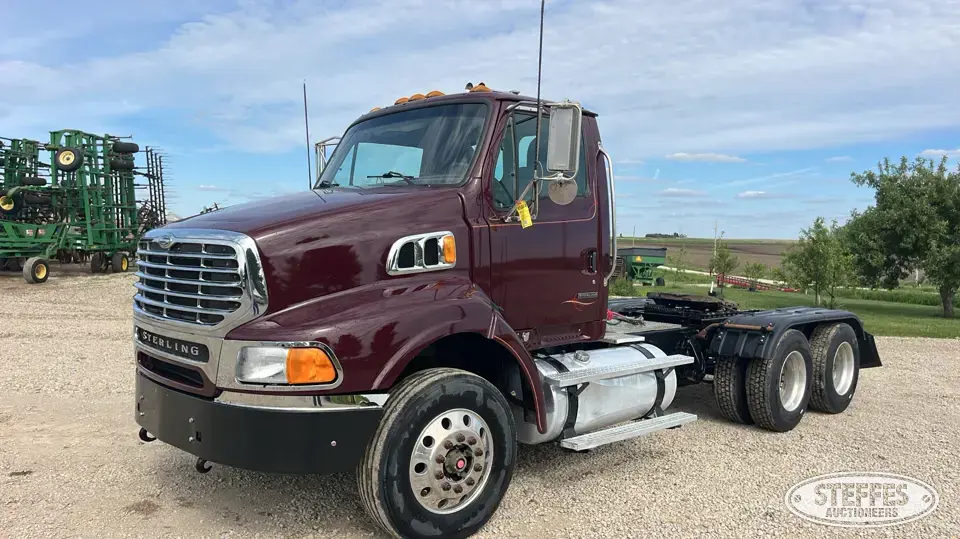 2005 Sterling AT9500 Conventional Truck without Sleeper