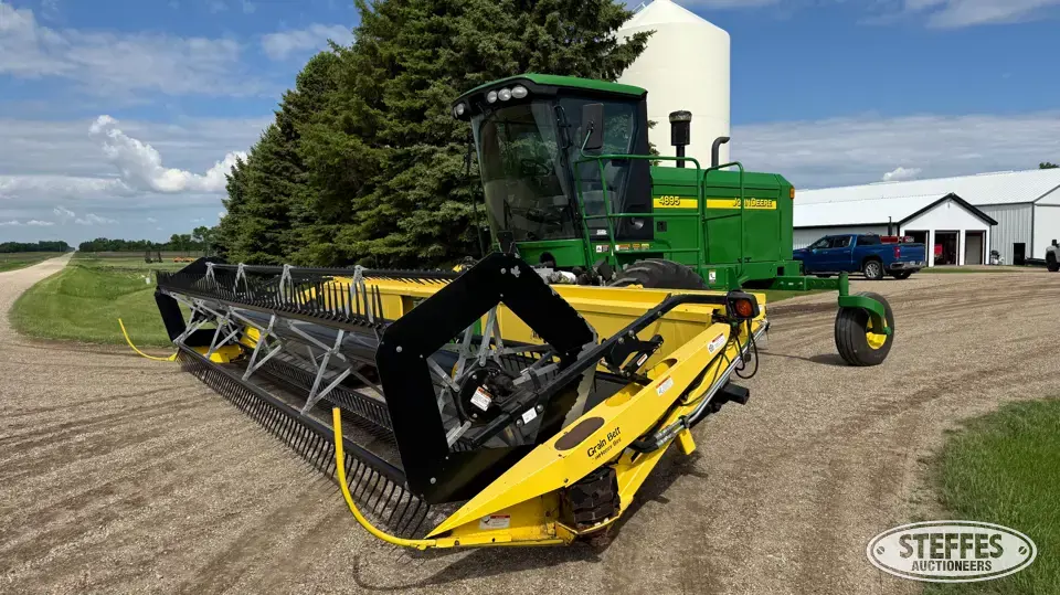 2006 John Deere 4895 Self-Propelled Windrower