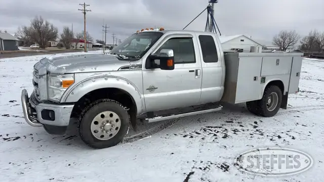 2013 Ford Super Duty F-350 Lariat