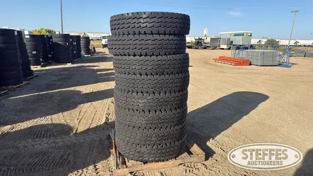 (8) Invovic FM557 11R22.5 tires