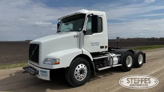 2006 Volvo VNM