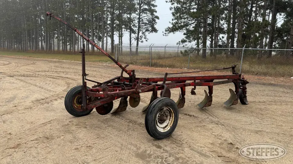 International 70 Plow