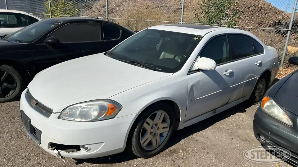 2011 Chevrolet Impala LT Car