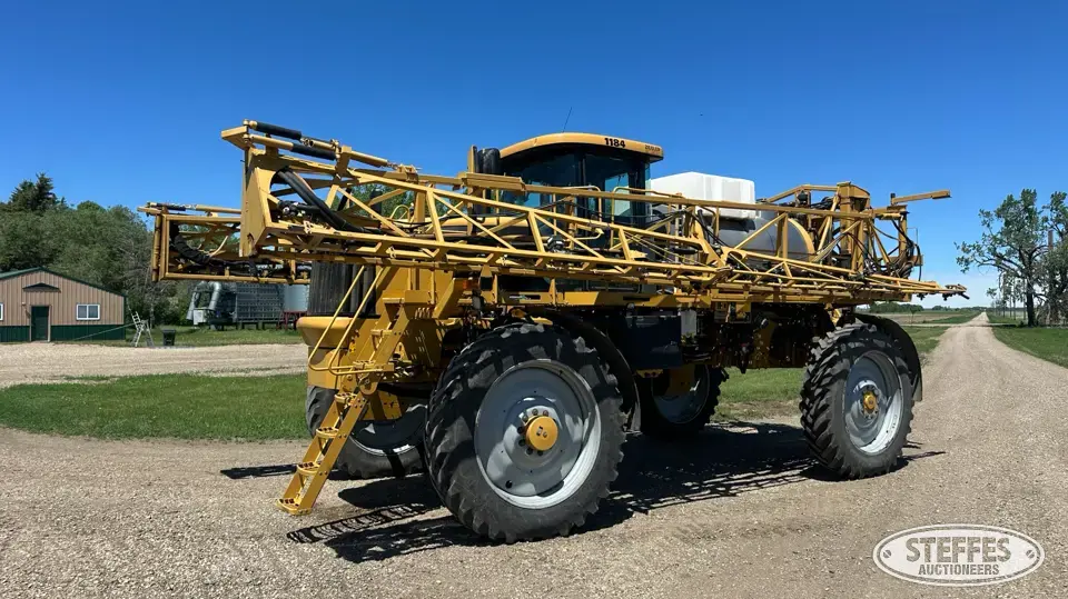 2011 RoGator 1184 Self-Propelled Sprayer