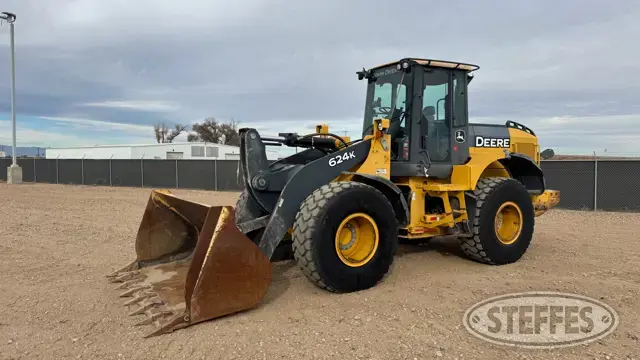 2011 Deere 624K