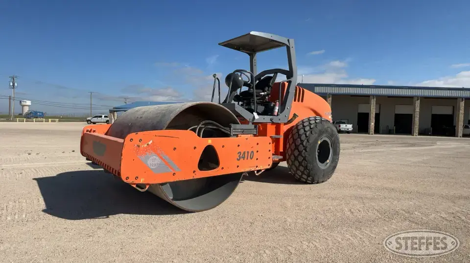 2011 Hamm 3410 Self-Propelled Smooth Drum Compactor