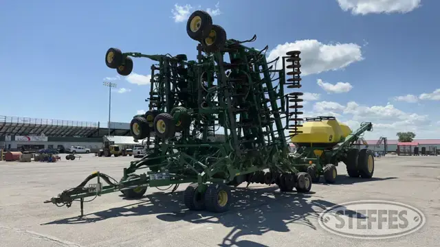 2007 John Deere 1835