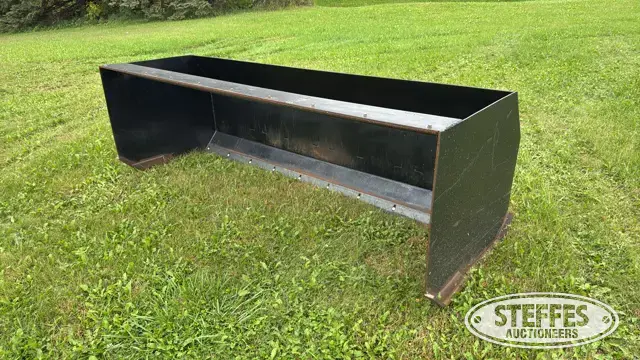 Skid steer snow pusher