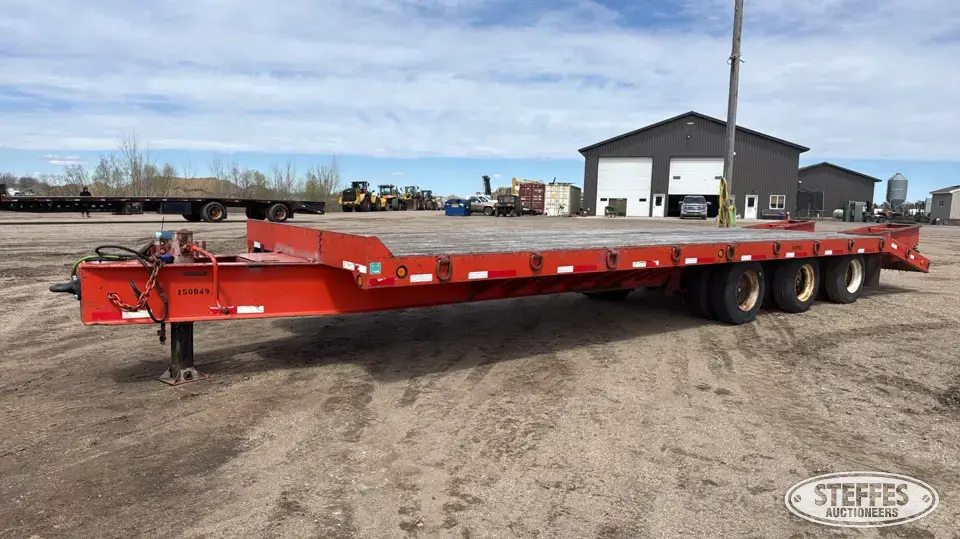 2000 Towmaster T-50 Flatbed Trailer