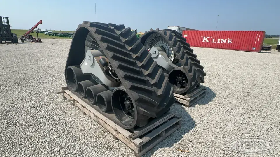 2017 Camso 36T23A Track