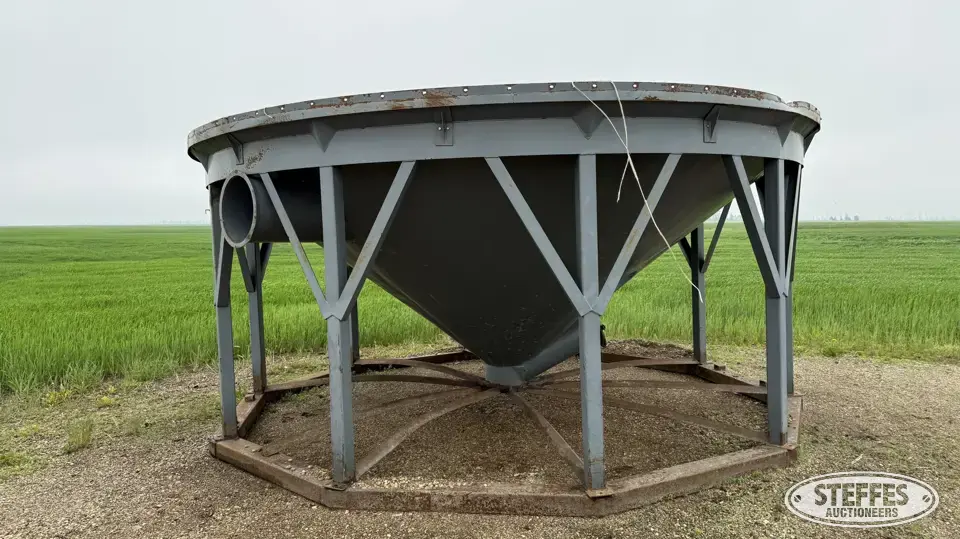 Micada hopper bin base