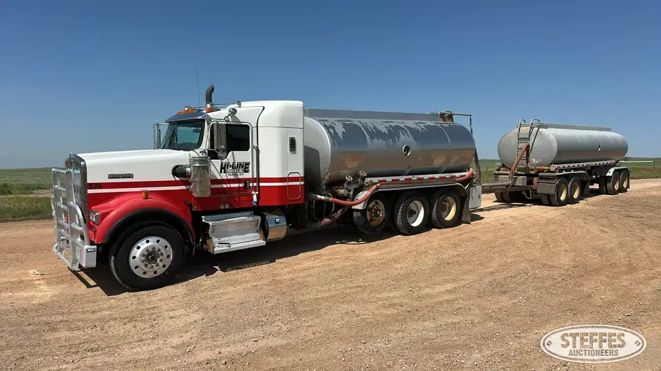 2012 Kenworth W900 4,200 gal. Tank Truck
