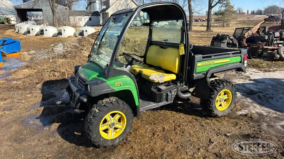 John Deere 825i UTV
