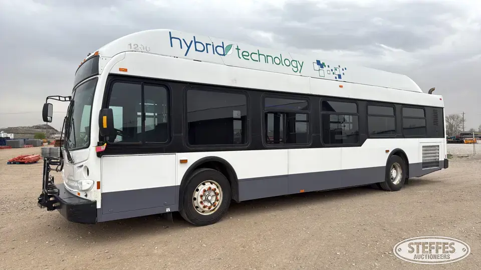 2011 New Flyer DE35LFR Bus