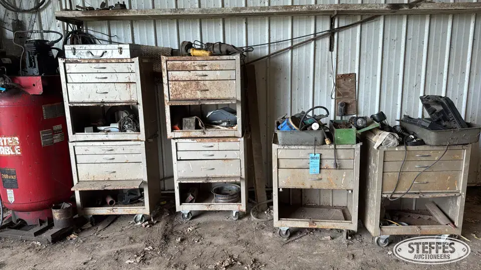 (6) Storage cabinets Storage and Bench
