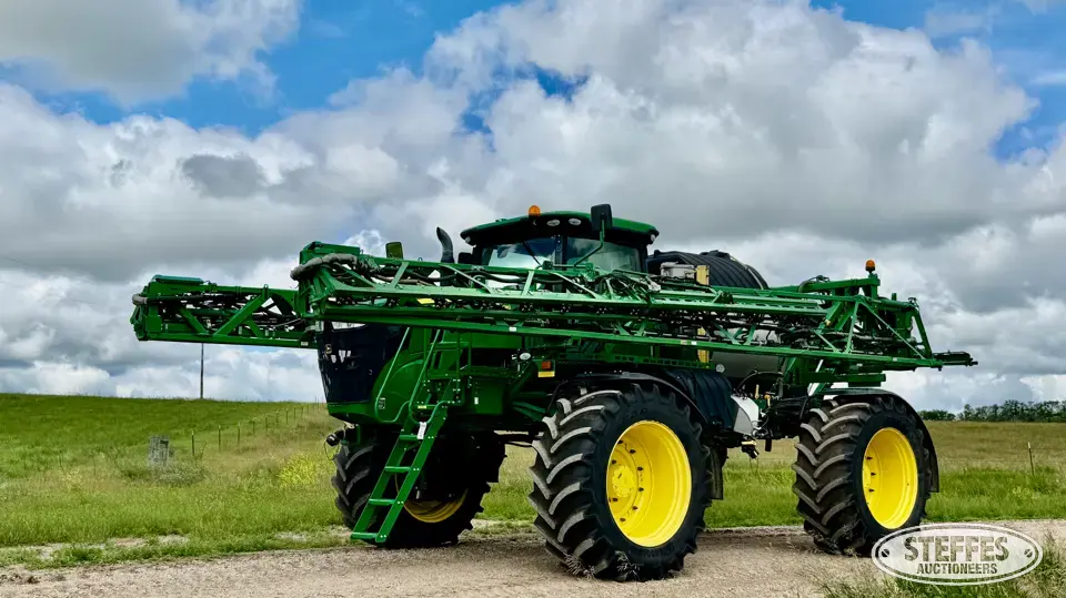 2019 John Deere R4045 Self-Propelled Sprayer