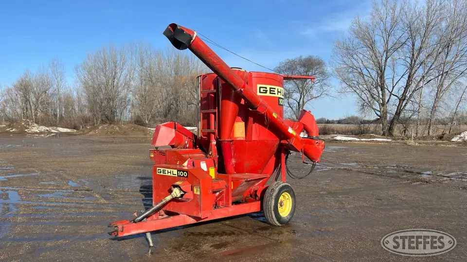 Gehl 100 Livestock Equipment-Other