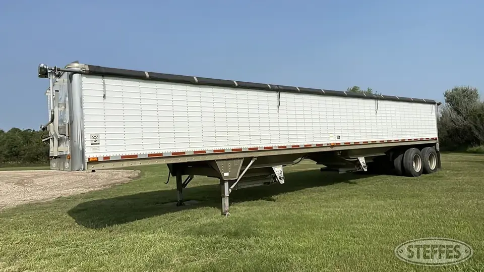 1997 Wilson Pacesetter DWH-400 Hopper Bottom Trailer