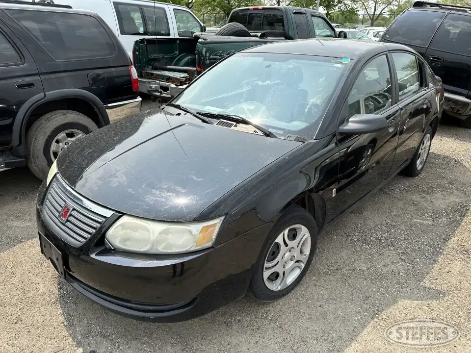2005 Saturn Ion Car