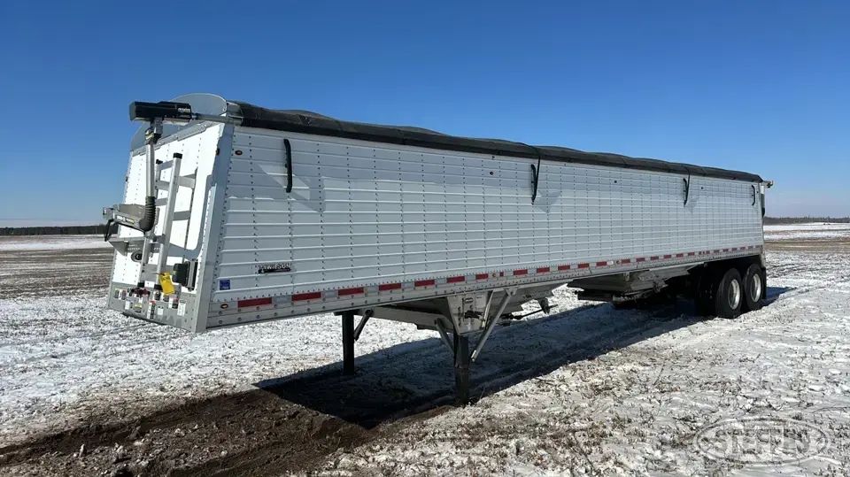 2024 Wilson Commander Hopper Bottom Trailer