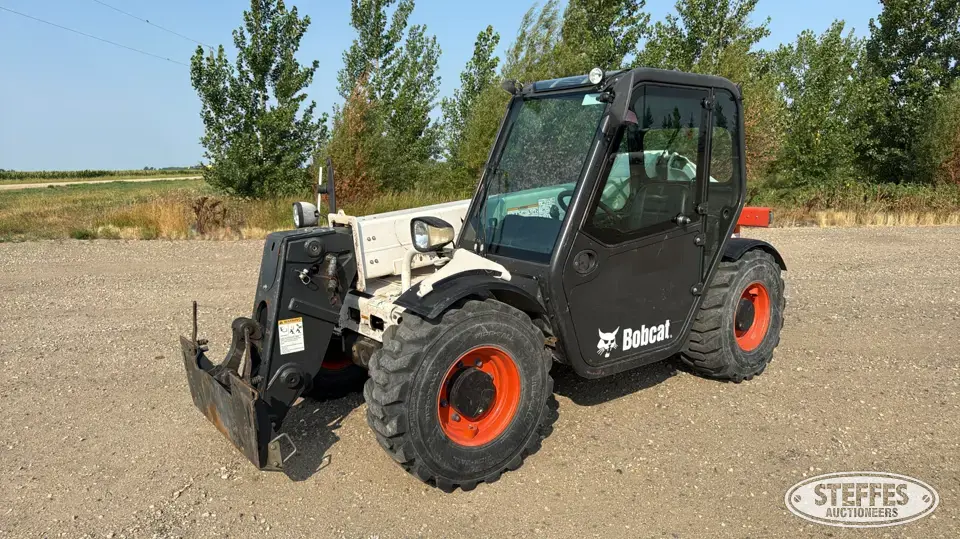 2015 Bobcat V417 VersaHandler Telescopic Forklift